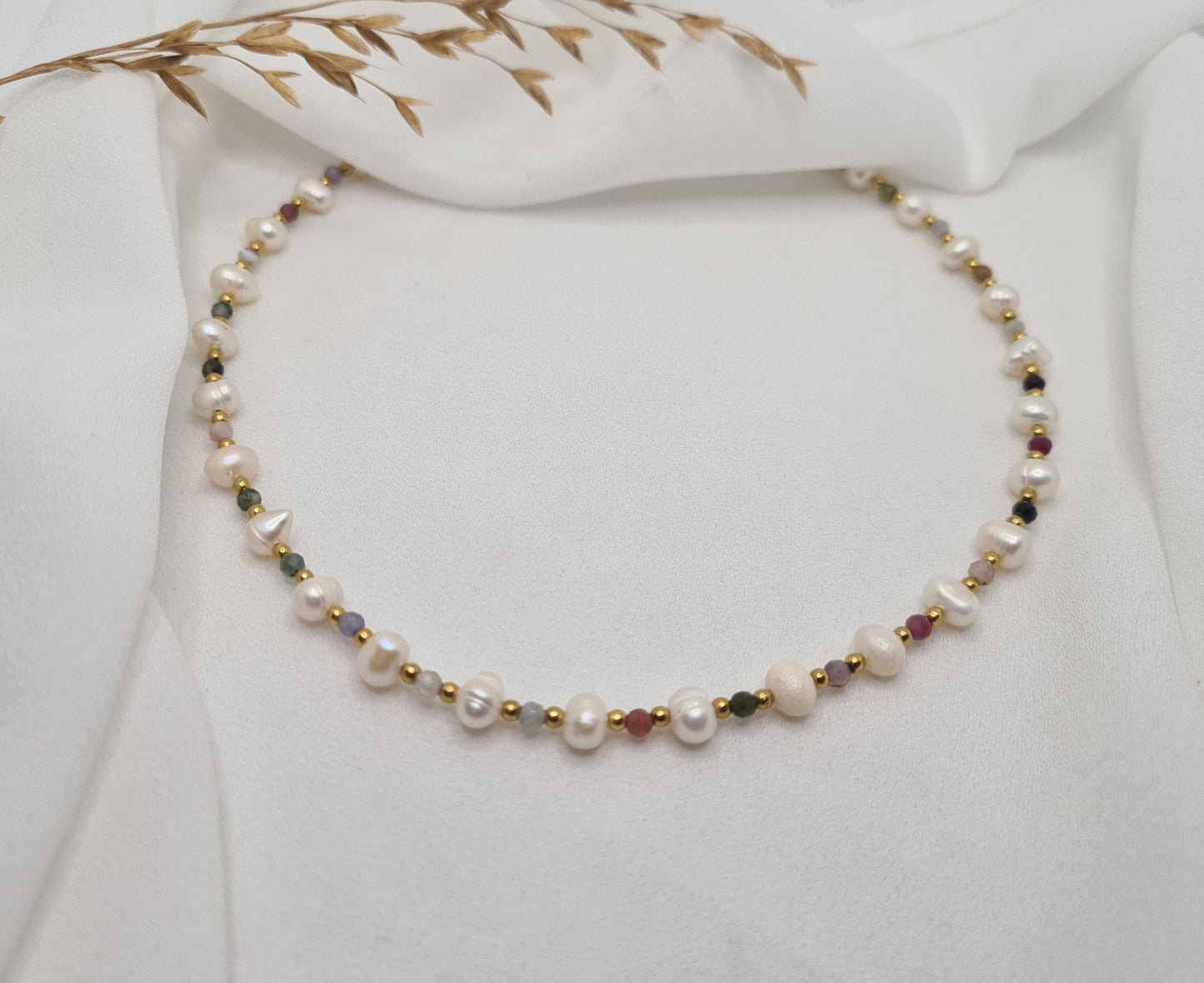 Collier COLE