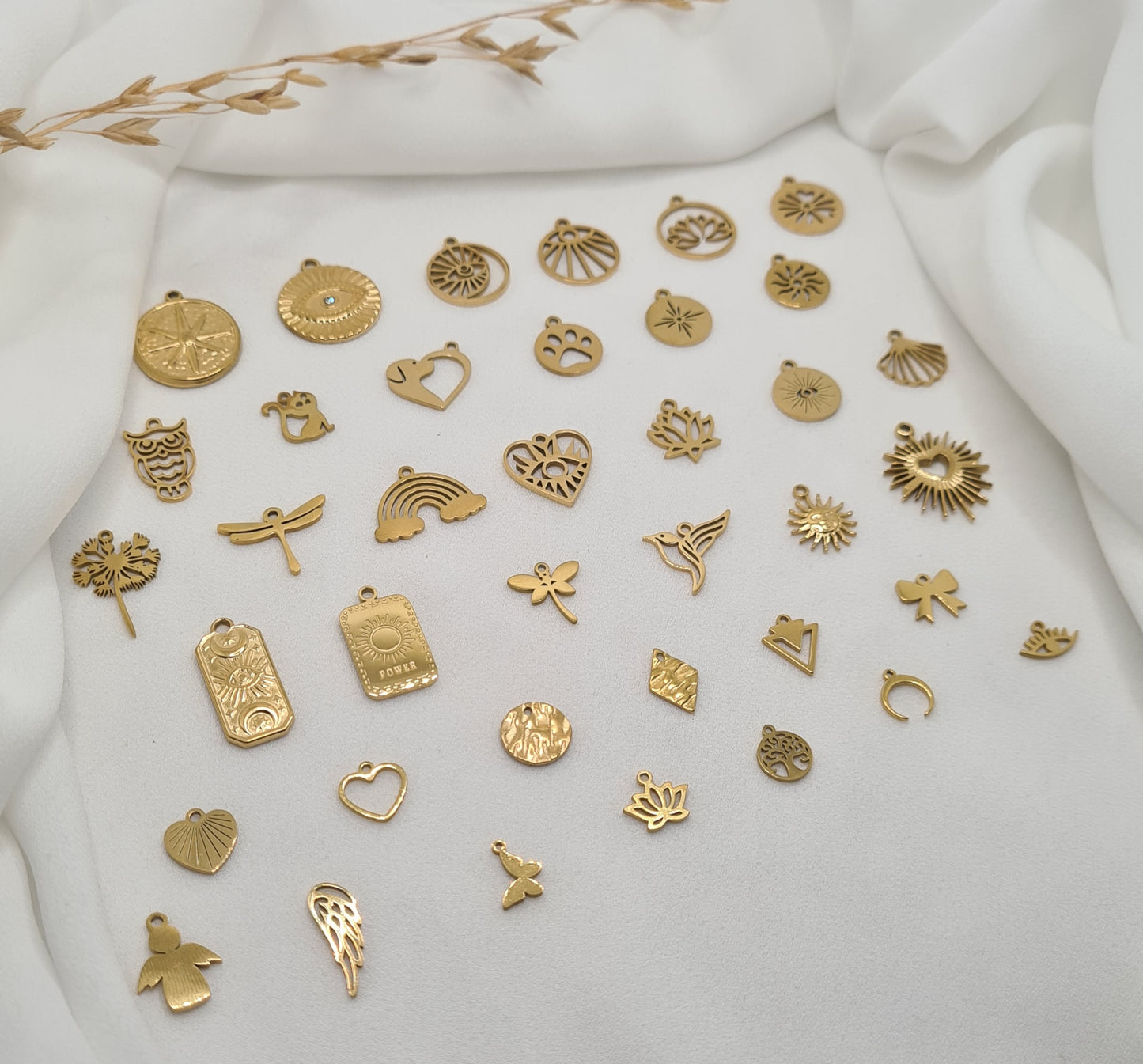 Charms PAMPILLE