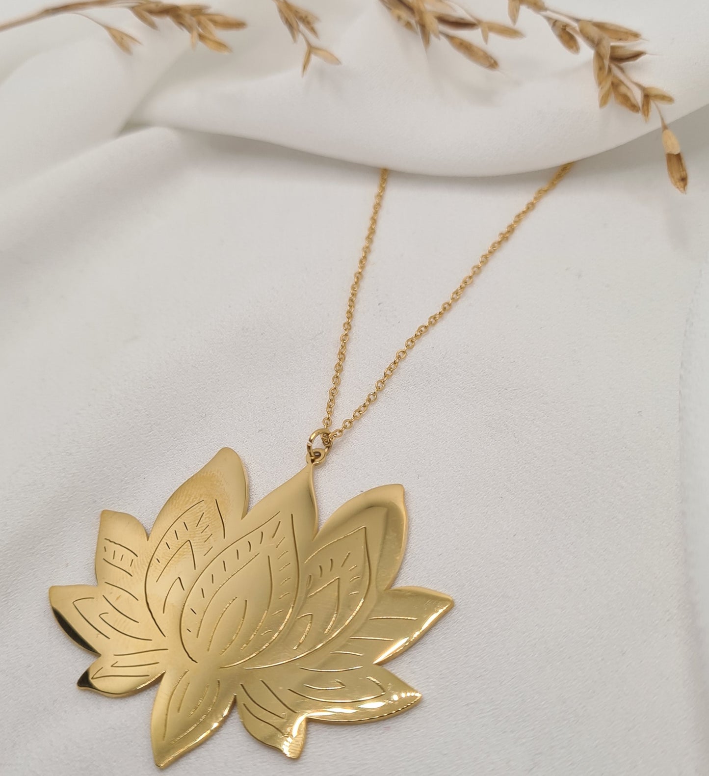 Sautoir LOTUS