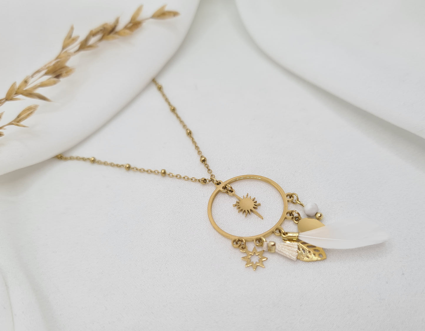 Collier INDI