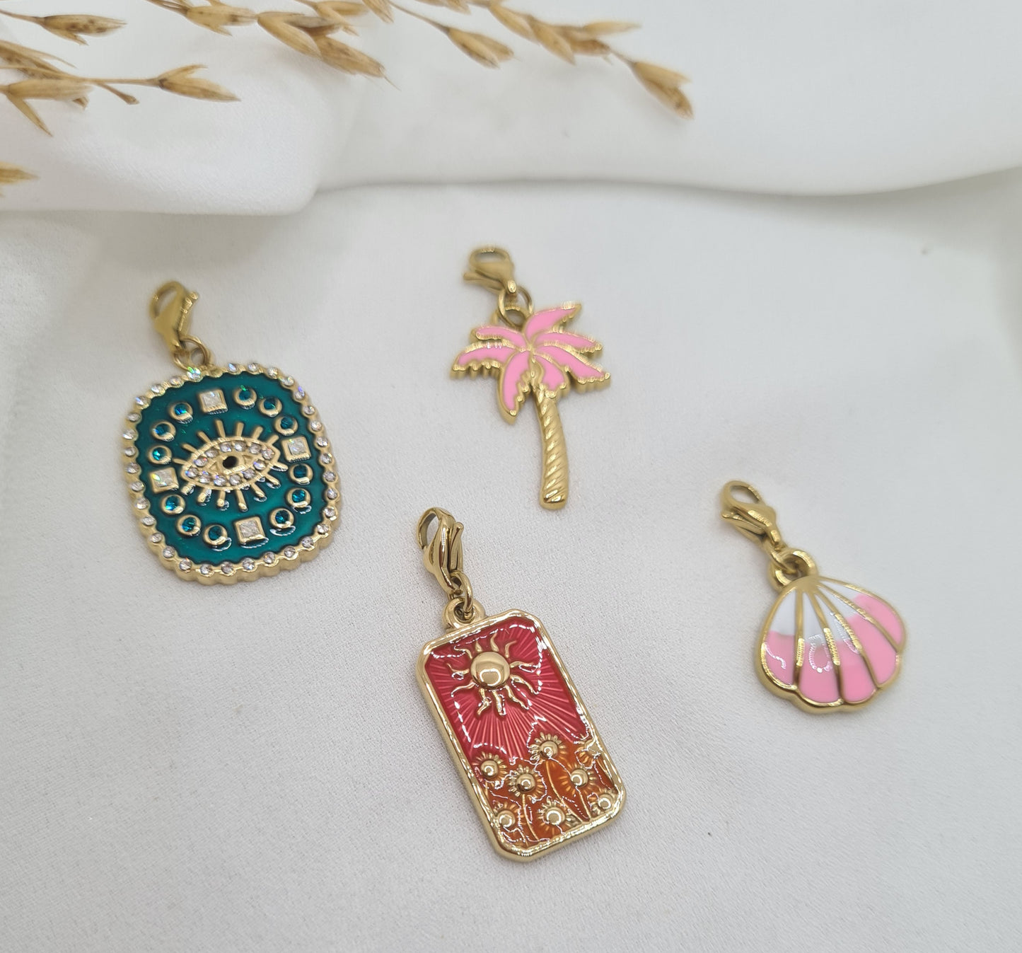 Charm Oria
