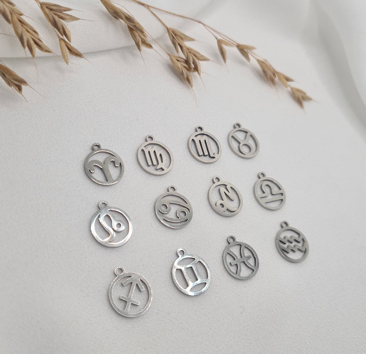 Charms ASTRO