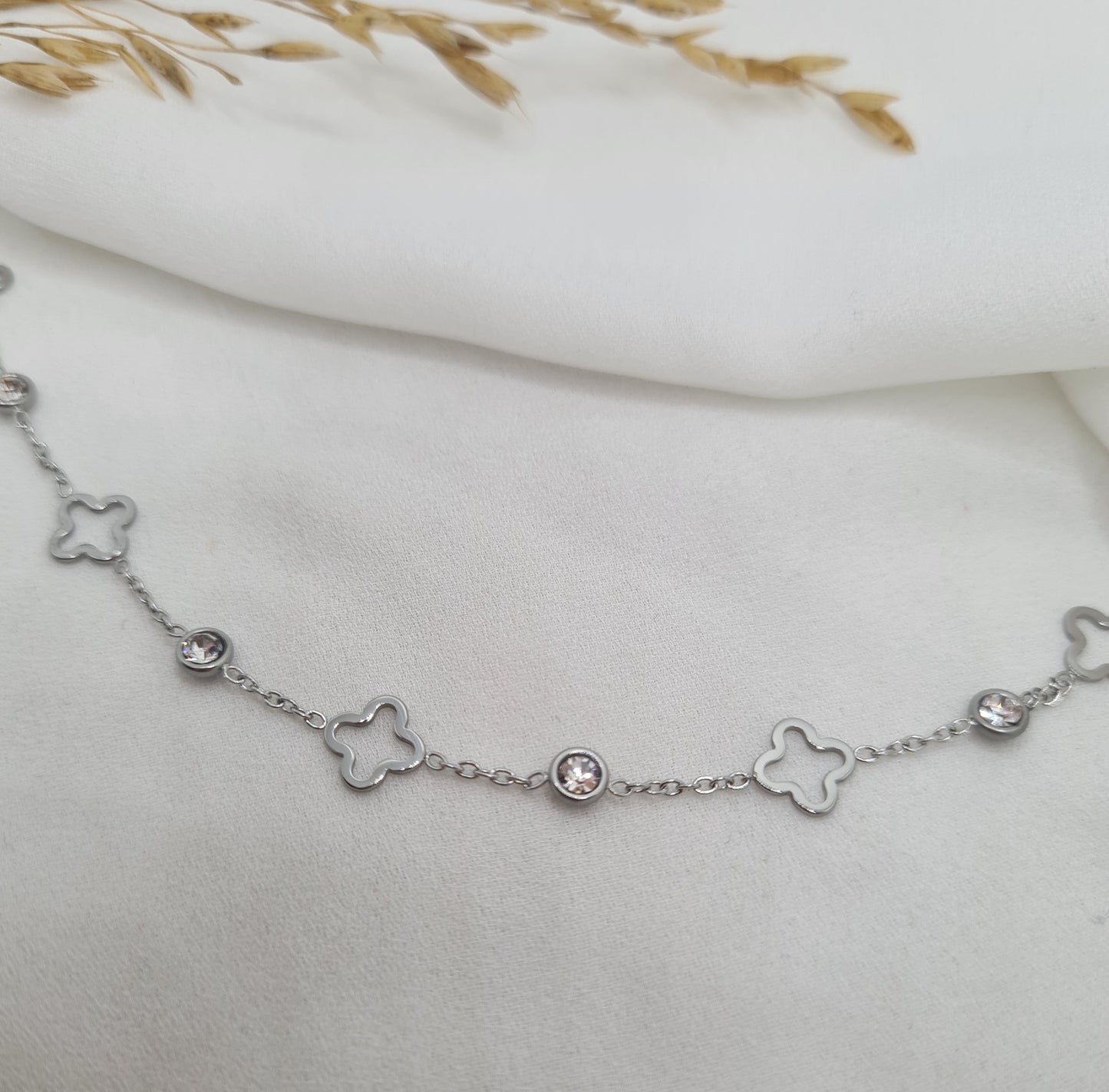 Collier EVE