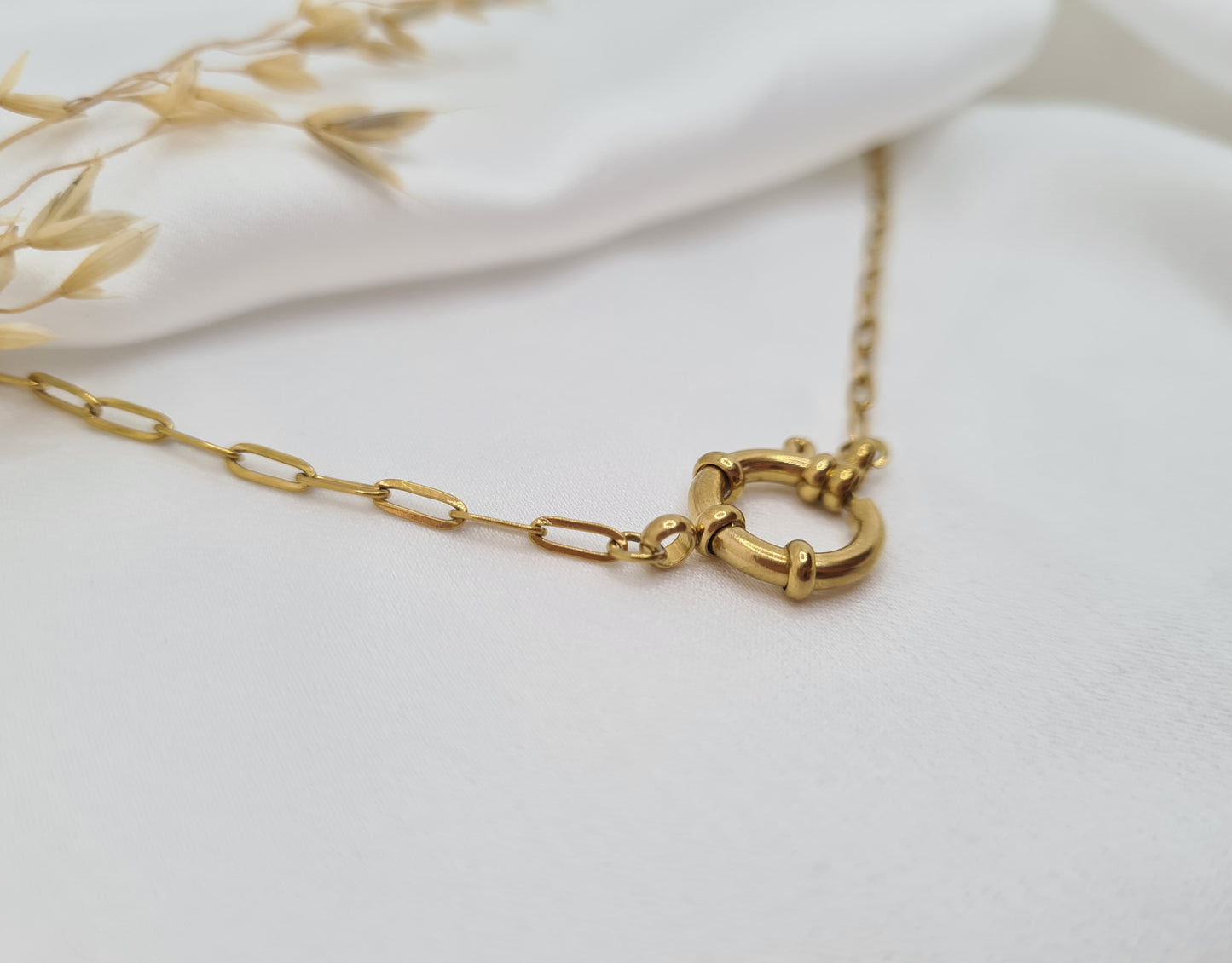 Collier ONIA