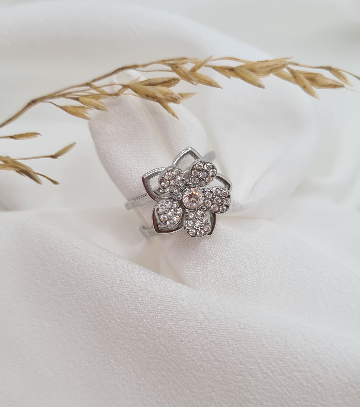 Bague anti stress MAGNIOLA
